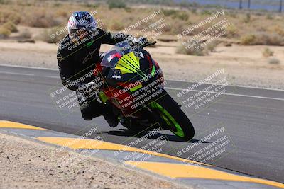 media/Oct-08-2022-SoCal Trackdays (Sat) [[1fc3beec89]]/Turn 16 Inside (1130am)/